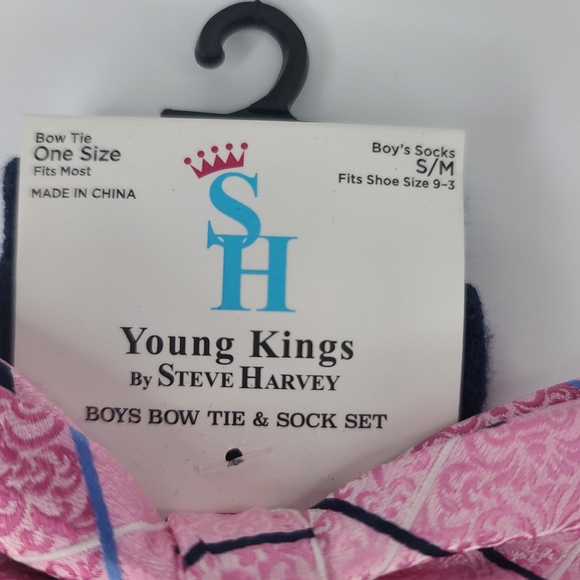 Young Kings By Steve Harvey.  Pink Bow Tie and Sock Set. New With Tags. - Picture 2 of 7